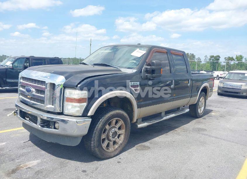 Photo 2 of 2009 Ford F-250 FX4/HARLEY-DAVIDSON/KING RANCH/LARIAT/XL/XLT (VIN 1FTSW21R69EA67279)