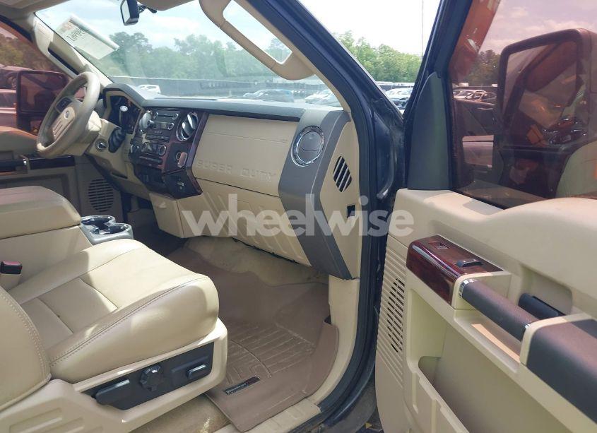 Photo 5 of 2009 Ford F-250 FX4/HARLEY-DAVIDSON/KING RANCH/LARIAT/XL/XLT (VIN 1FTSW21R69EA67279)