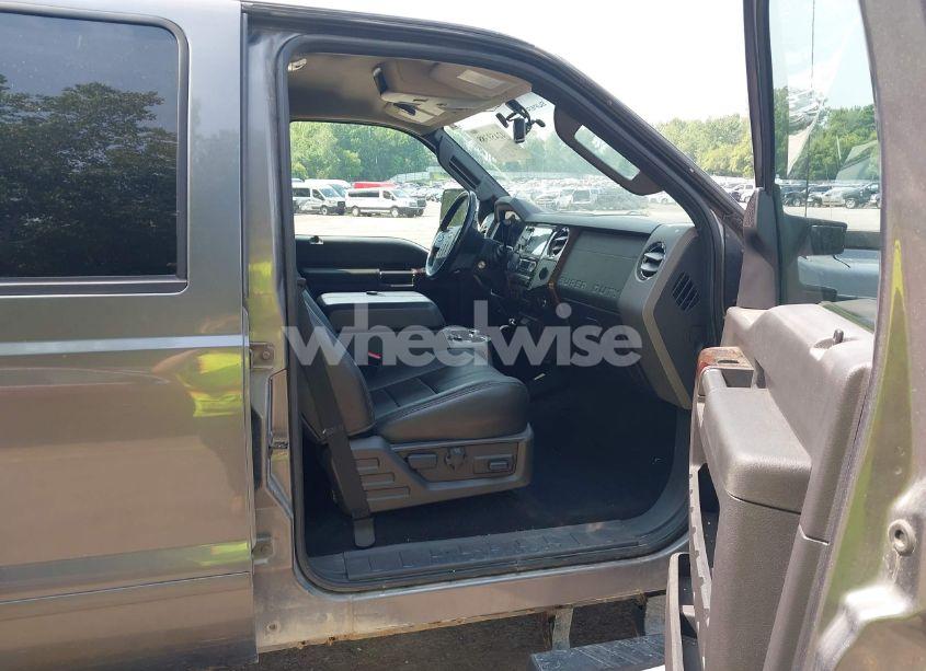 Photo 5 of 2009 Ford F-250 FX4/HARLEY-DAVIDSON/KING RANCH/LARIAT/XL/XLT (VIN 1FTSW21R79EA80400)