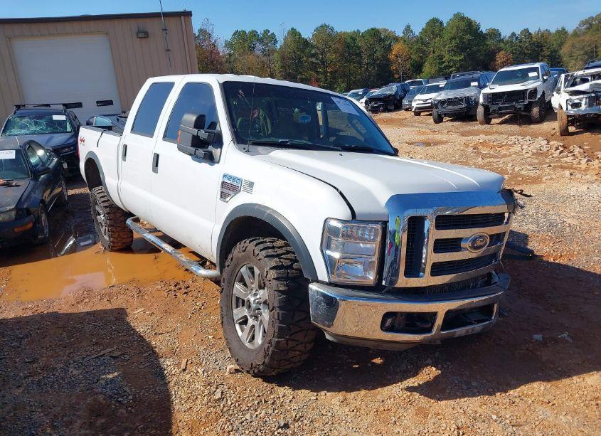 2008 Ford F-250 FX4/HARLEY-DAVIDSON/KING RANCH/LARIAT/XL/XLT (VIN 1FTSW21R88EB04458) main photo