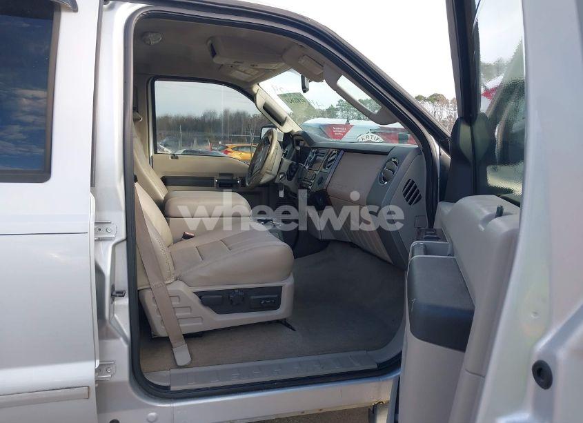 Photo 5 of 2008 Ford F-250 LARIAT (VIN 1FTSW21R98EC18369)