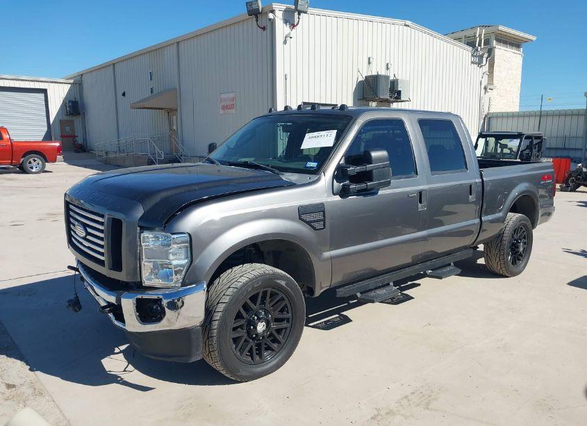 Photo 2 of 2008 Ford F-250 FX4/HARLEY-DAVIDSON/KING RANCH/LARIAT/XL/XLT (VIN 1FTSW21R98ED01168)