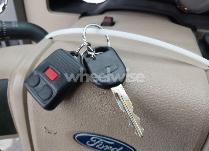 Photo 11 of 2008 Ford F-250 FX4/HARLEY-DAVIDSON/KING RANCH/LARIAT/XL/XLT (VIN 1FTSW21RX8EB13274)