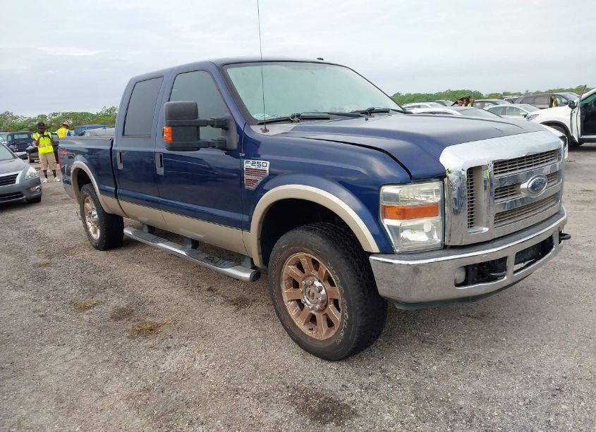 2008 Ford F-250 FX4/HARLEY-DAVIDSON/KING RANCH/LARIAT/XL/XLT (VIN 1FTSW21RX8EB42824) main photo