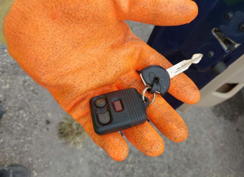 Photo 11 of 2008 Ford F-250 FX4/HARLEY-DAVIDSON/KING RANCH/LARIAT/XL/XLT (VIN 1FTSW21RX8EB42824)