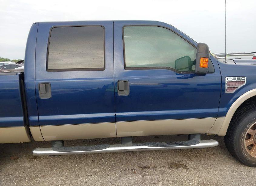 Photo 13 of 2008 Ford F-250 FX4/HARLEY-DAVIDSON/KING RANCH/LARIAT/XL/XLT (VIN 1FTSW21RX8EB42824)