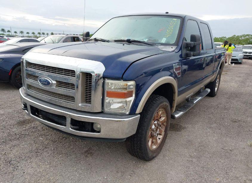 Photo 2 of 2008 Ford F-250 FX4/HARLEY-DAVIDSON/KING RANCH/LARIAT/XL/XLT (VIN 1FTSW21RX8EB42824)