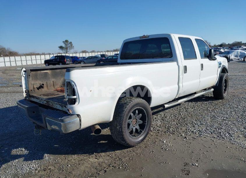 Photo 4 of 2009 Ford F-250 FX4/HARLEY-DAVIDSON/KING RANCH/LARIAT/XL/XLT (VIN 1FTSW21Y59EB30556)