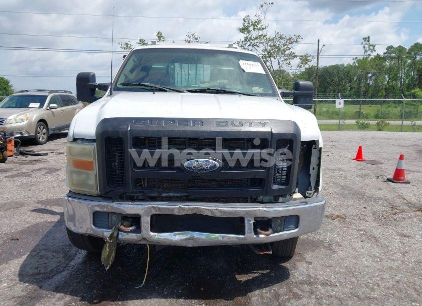 Photo 6 of 2010 Ford F-250 XL (VIN 1FTSW2B54AEA84050)
