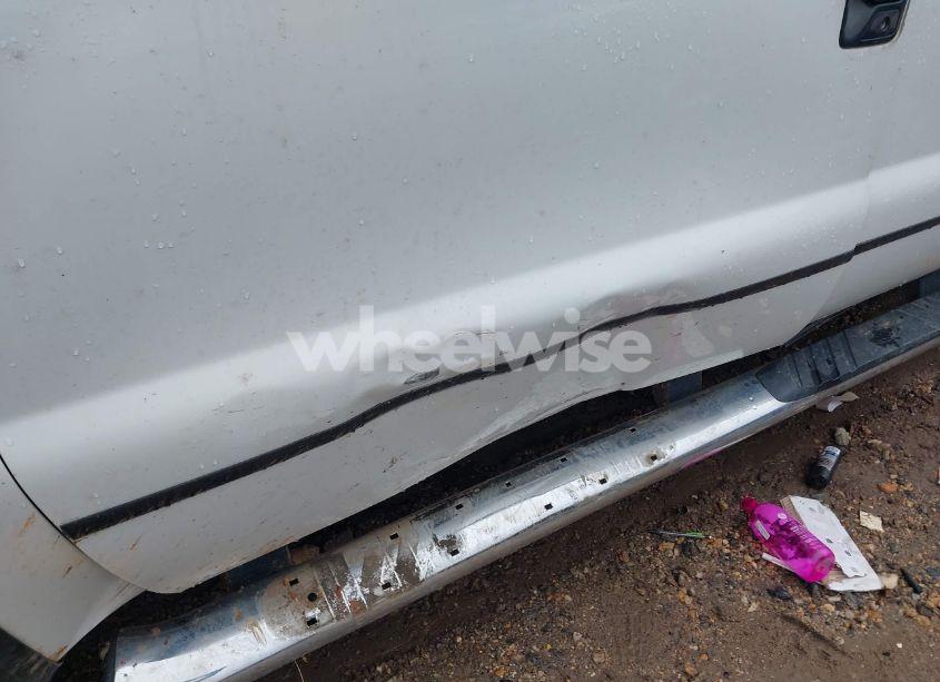 Photo 6 of 2010 Ford F-250 CABELA'S/KING RANCH/LARIAT/XL/XLT (VIN 1FTSW2B56AEA37604)