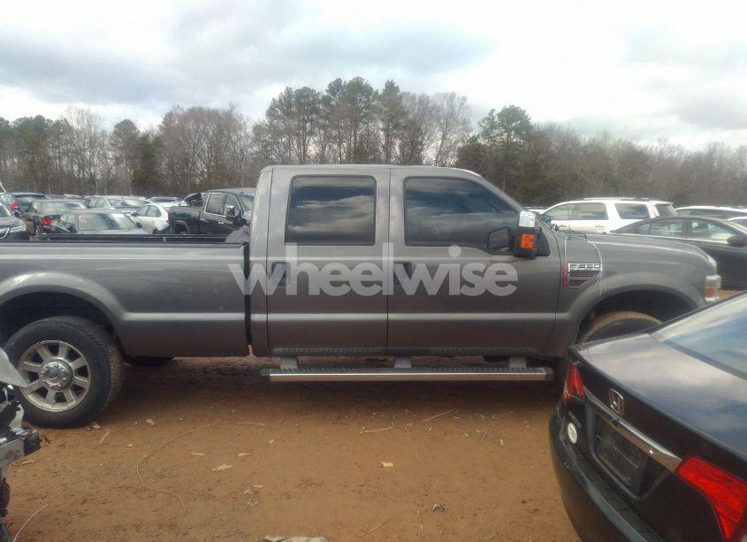 Photo 14 of 2010 Ford F-250 CABELA'S/HARLEY-DAVIDSON/KING RANCH/LARIAT/XL/XLT (VIN 1FTSW2BR2AEA61210)