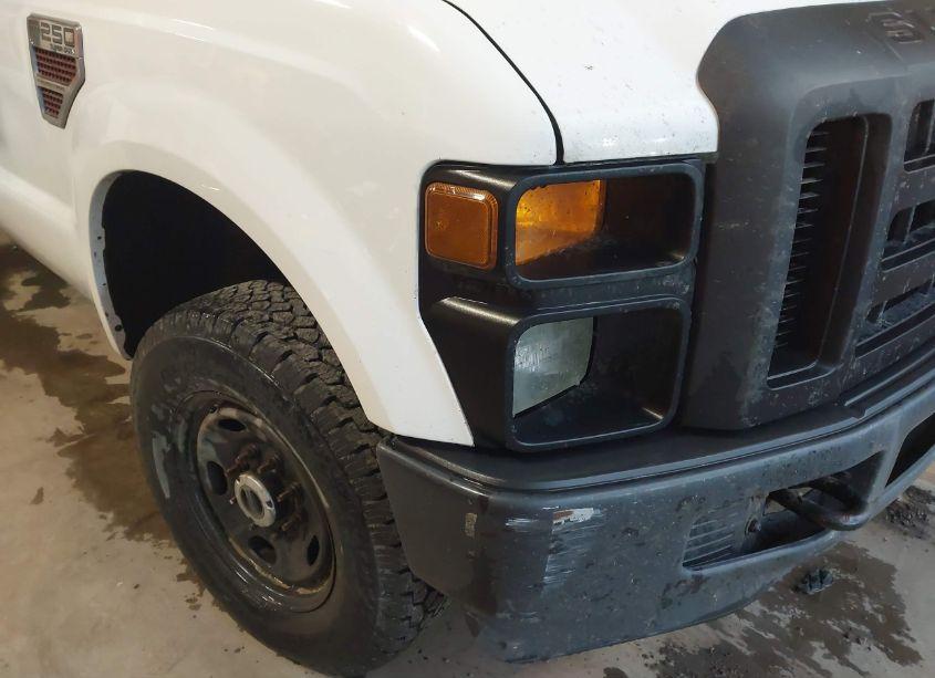 Photo 18 of 2010 Ford F-250 CABELA'S/HARLEY-DAVIDSON/KING RANCH/LARIAT/XL/XLT (VIN 1FTSW2BR7AEB26021)