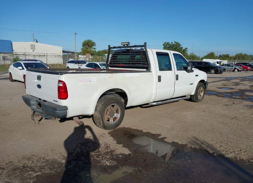 Photo 4 of 2006 Ford F-350 LARIAT/XL/XLT (VIN 1FTSW30P46EB70248)