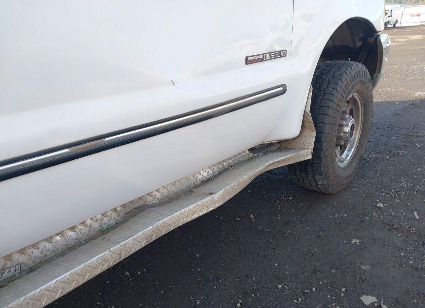 Photo 12 of 2000 Ford F-350 LARIAT/XL/XLT (VIN 1FTSW31FXYEB49381)