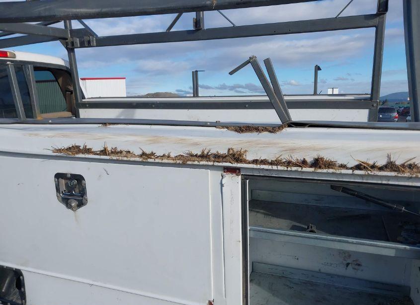 Photo 14 of 2000 Ford F-350 LARIAT/XL/XLT (VIN 1FTSW31FXYEB49381)