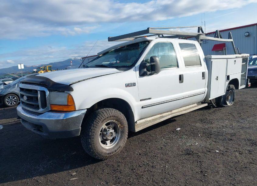 Photo 2 of 2000 Ford F-350 LARIAT/XL/XLT (VIN 1FTSW31FXYEB49381)