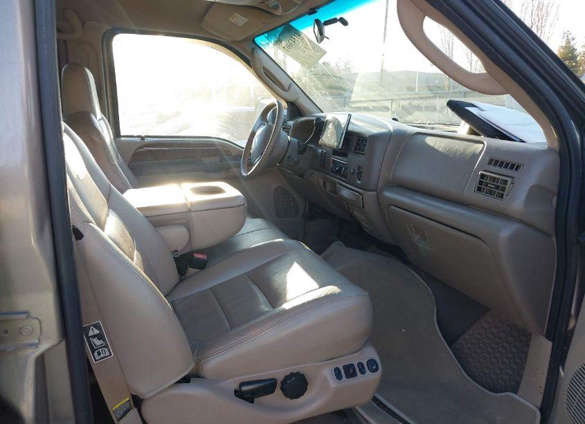 Photo 5 of 2004 Ford F-350 LARIAT/XL/XLT (VIN 1FTSW31P14EB40216)