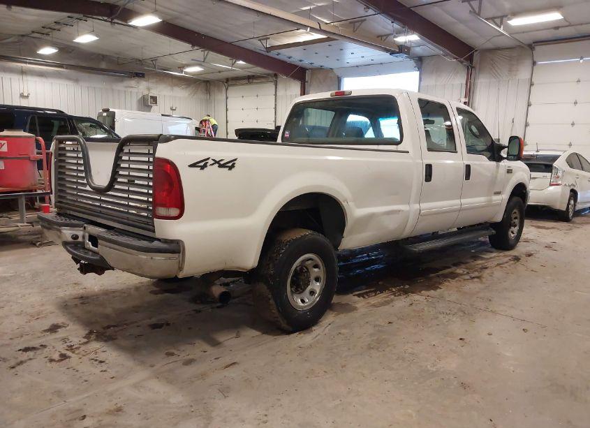 Photo 4 of 2003 Ford F-350 LARIAT/XL/XLT (VIN 1FTSW31P53ED09670)