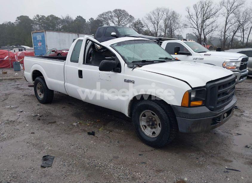 2006 Ford F-250 LARIAT/XL/XLT (VIN 1FTSX20596EB76276) main photo