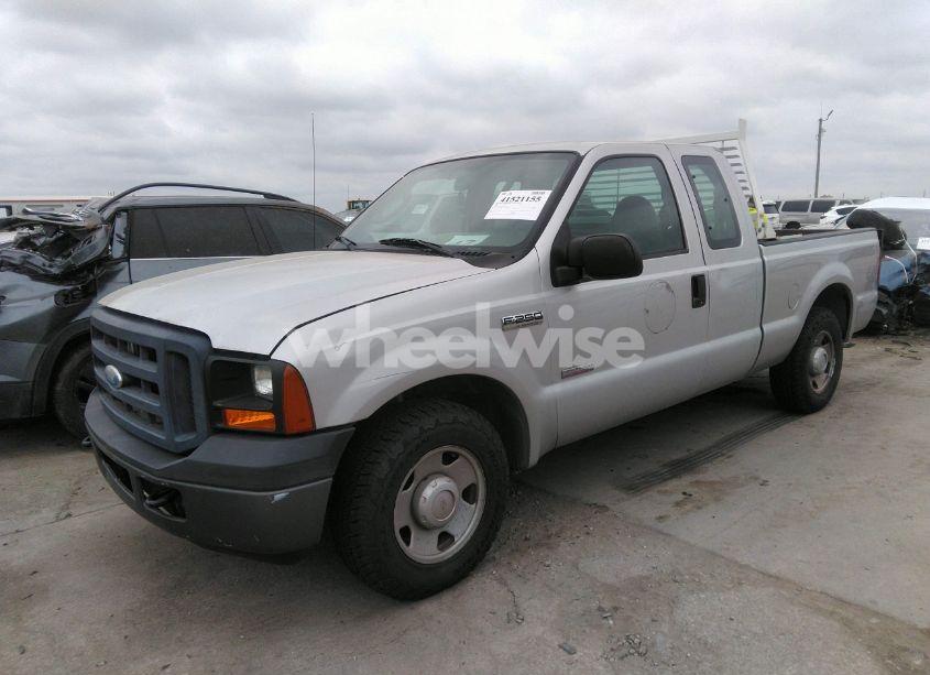Photo 2 of 2006 Ford F-250 LARIAT/XL/XLT (VIN 1FTSX20P36EC24744)