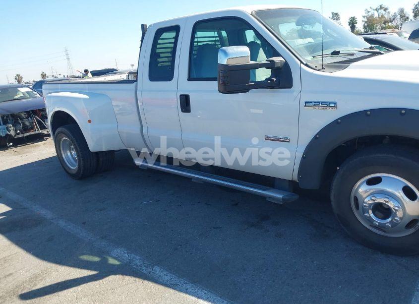 Photo 13 of 2007 Ford F-250 LARIAT/XL/XLT (VIN 1FTSX20P77EA67625)