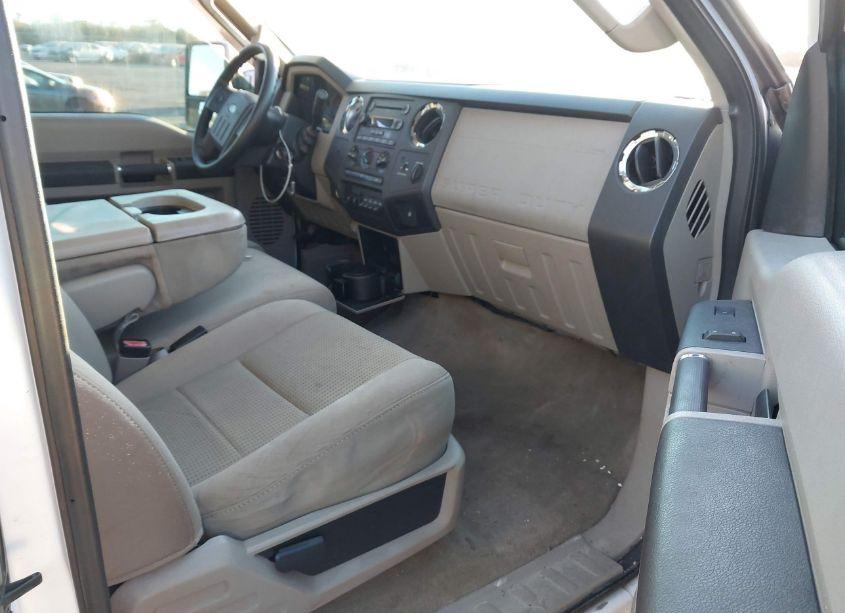 Photo 5 of 2008 Ford F-250 LARIAT/XL/XLT (VIN 1FTSX20R38EB63710)