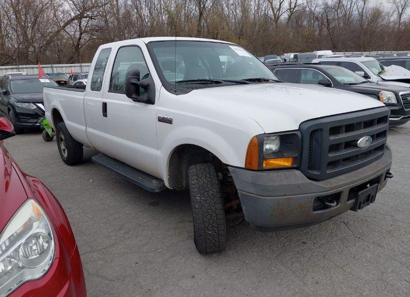 2006 Ford F-250 LARIAT/XL/XLT (VIN 1FTSX21526EC70272) main photo