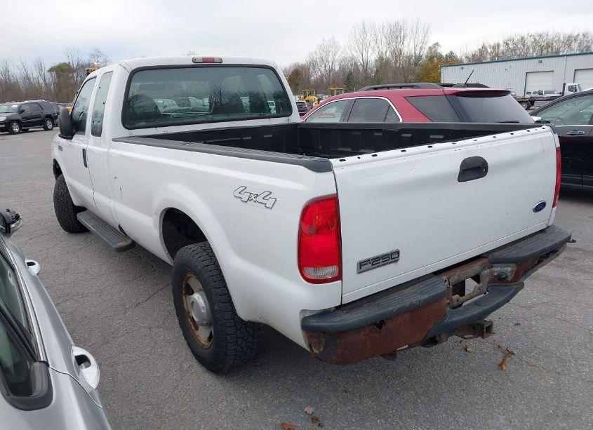 Photo 3 of 2006 Ford F-250 LARIAT/XL/XLT (VIN 1FTSX21526EC70272)