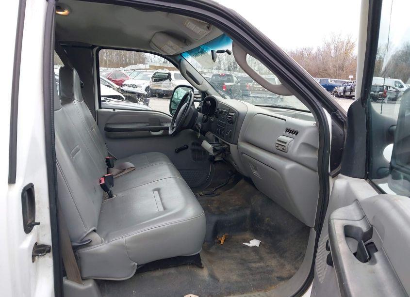 Photo 5 of 2006 Ford F-250 LARIAT/XL/XLT (VIN 1FTSX21526EC70272)