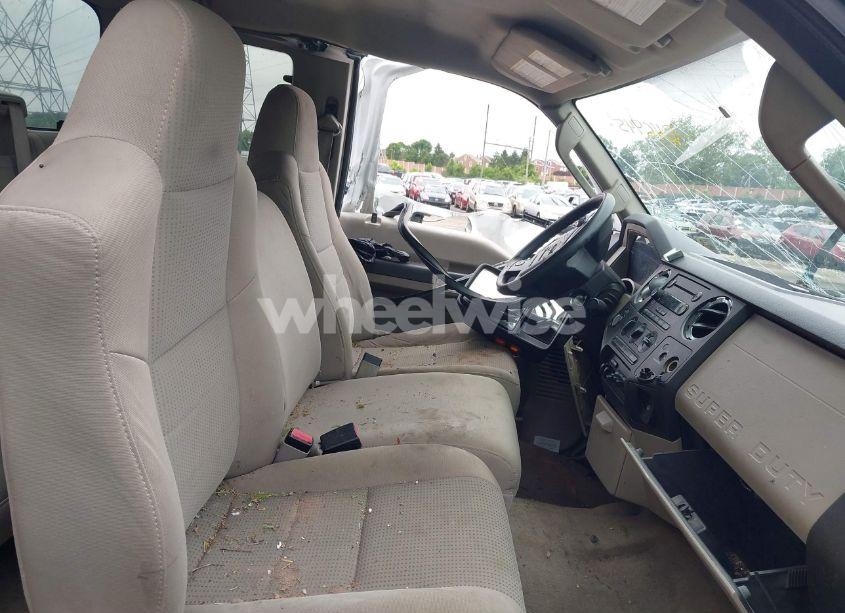 Photo 5 of 2008 Ford F-250 FX4/LARIAT/XL/XLT (VIN 1FTSX21598ED46945)