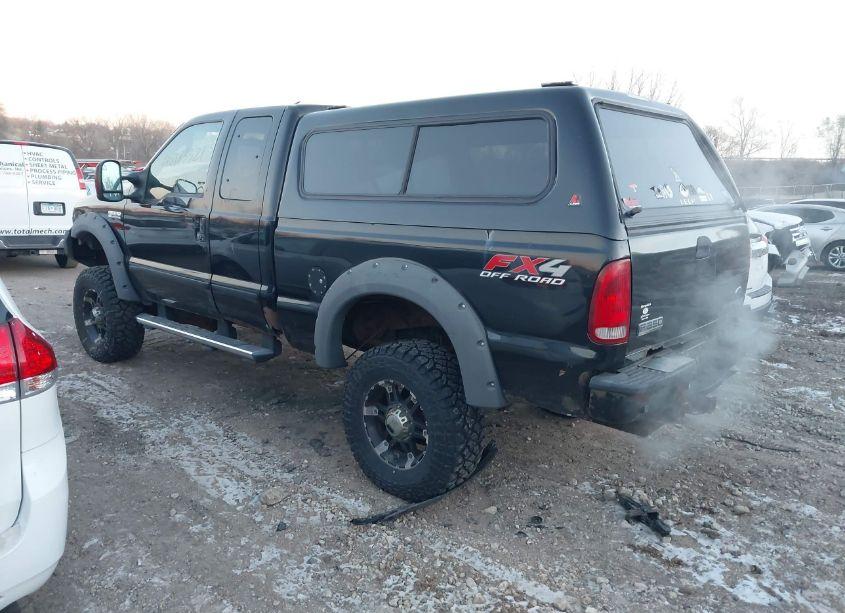 Photo 3 of 2005 Ford F-250 LARIAT/XL/XLT (VIN 1FTSX215X5EC30455)