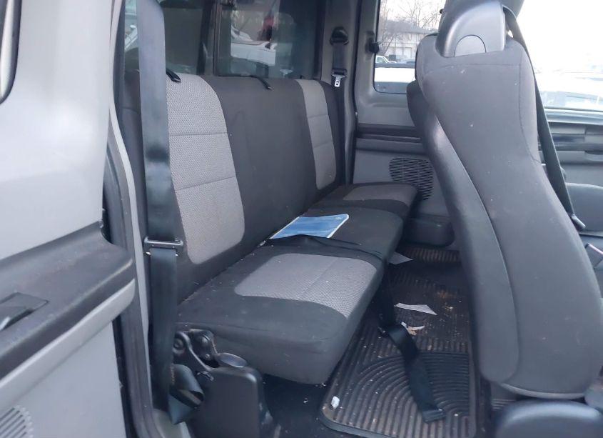 Photo 8 of 2005 Ford F-250 LARIAT/XL/XLT (VIN 1FTSX215X5EC30455)