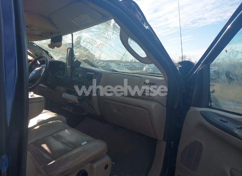 Photo 5 of 2006 Ford F-250 LARIAT/XL/XLT (VIN 1FTSX21P26EB57553)