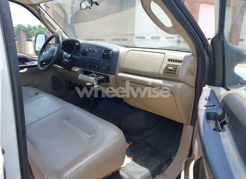 Photo 5 of 2007 Ford F-250 LARIAT/XL/XLT (VIN 1FTSX21P27EA15687)