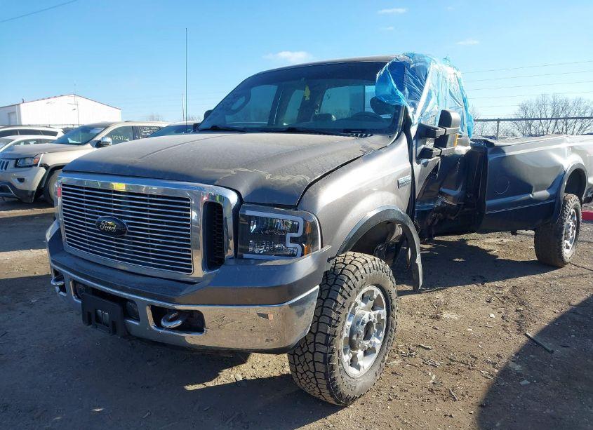 Photo 2 of 2006 Ford F-250 LARIAT/XL/XLT (VIN 1FTSX21P56EB08685)