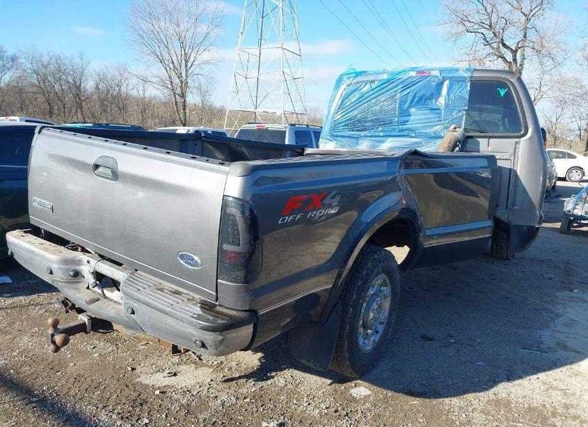 Photo 4 of 2006 Ford F-250 LARIAT/XL/XLT (VIN 1FTSX21P56EB08685)