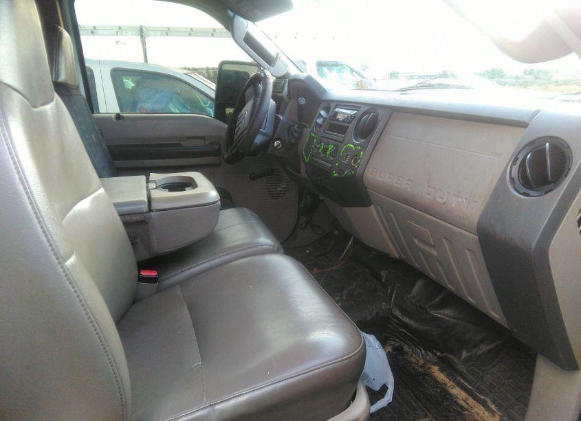 Photo 5 of 2008 Ford F-250 FX4/LARIAT/XL/XLT (VIN 1FTSX21R18ED47154)