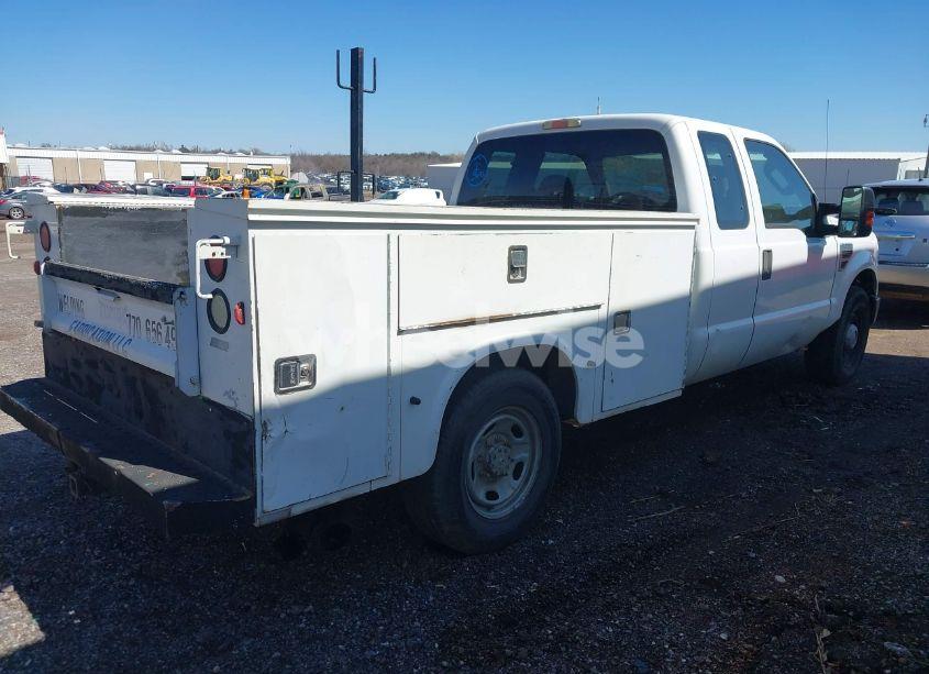 Photo 4 of 2010 Ford F-250 LARIAT/XL/XLT (VIN 1FTSX2AR4AEA80100)