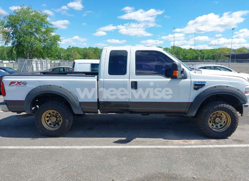 Photo 13 of 2010 Ford F-250 LARIAT/XL/XLT (VIN 1FTSX2B5XAEB31031)