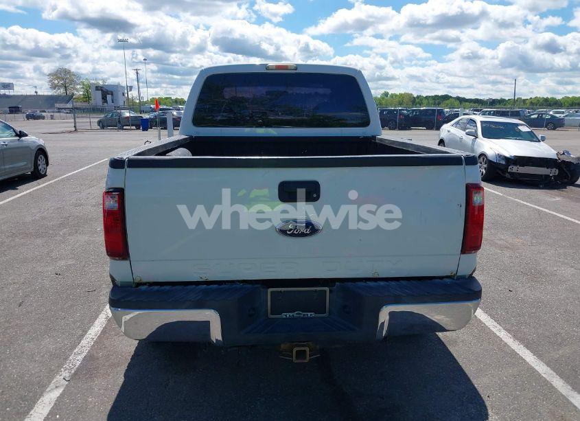 Photo 16 of 2010 Ford F-250 LARIAT/XL/XLT (VIN 1FTSX2B5XAEB31031)