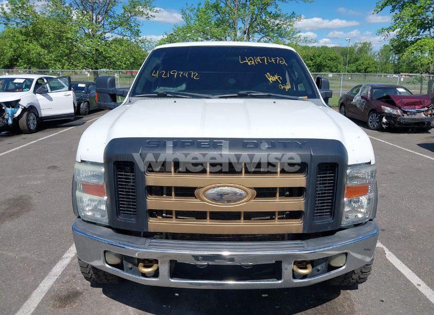 Photo 18 of 2010 Ford F-250 LARIAT/XL/XLT (VIN 1FTSX2B5XAEB31031)
