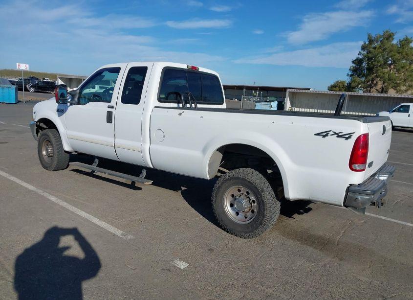 Photo 3 of 2003 Ford F-350 LARIAT/XL/XLT (VIN 1FTSX31S73EC26923)
