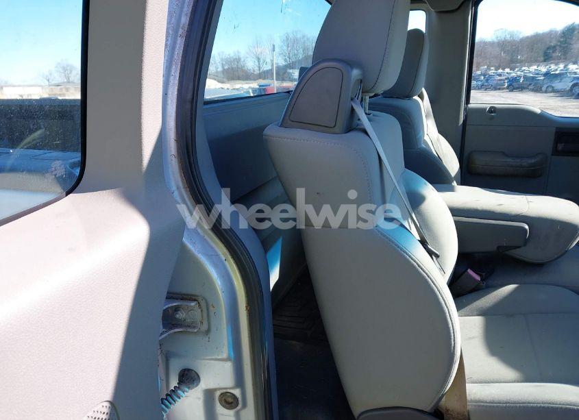 Photo 8 of 2007 Ford F-150 XL/XLT (VIN 1FTVF14587NA44017)