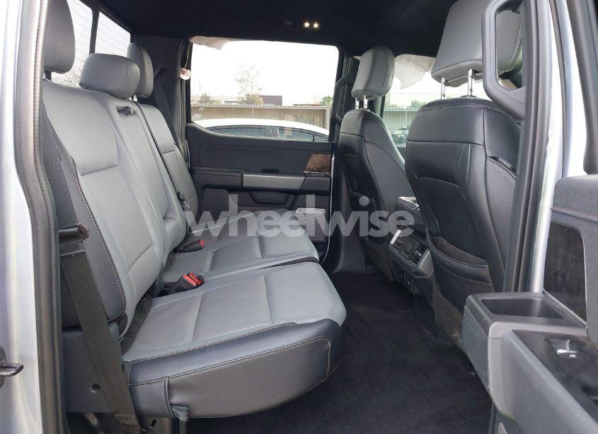 Photo 8 of 2022 Ford F-150 LIGHTNING LARIAT (VIN 1FTVW1EL0NWG16234)