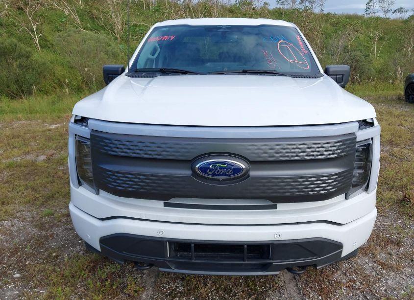 Photo 13 of 2023 Ford F-150 LIGHTNING XLT (VIN 1FTVW1EL5PWG28995)