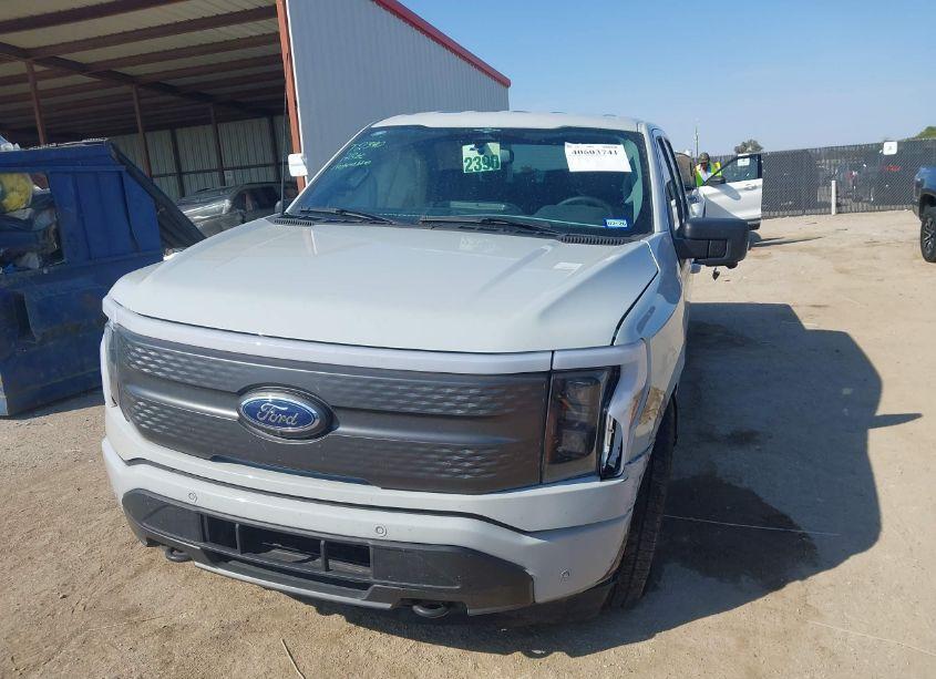 Photo 2 of 2023 Ford F-150 LIGHTNING XLT (VIN 1FTVW1EL5PWG52486)
