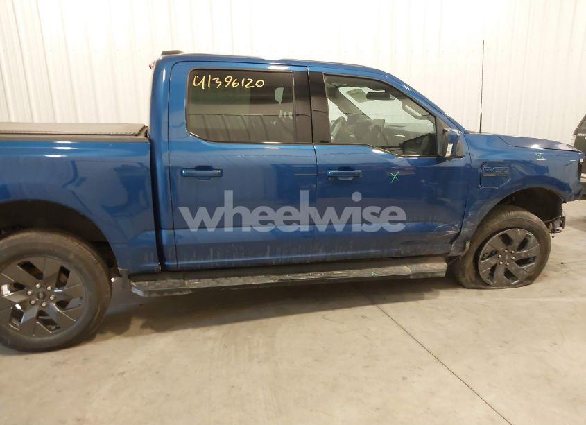 Photo 13 of 2022 Ford F-150 LIGHTNING LARIAT (VIN 1FTVW1EL7NWG15923)