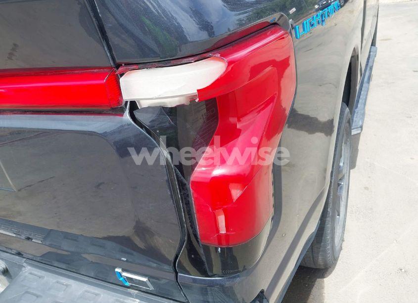 Photo 20 of 2022 Ford F-150 LIGHTNING LARIAT (VIN 1FTVW1EL8NWG14716)