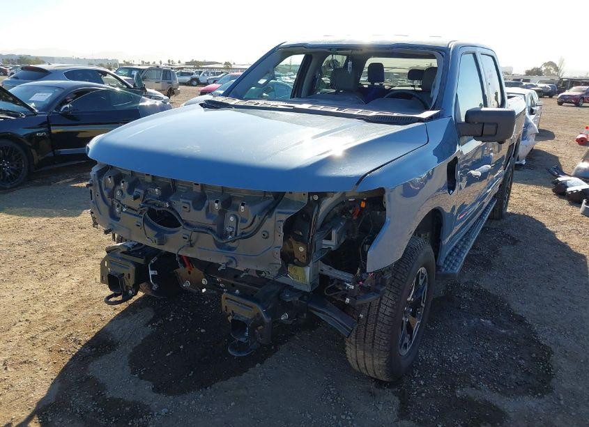 Photo 6 of 2023 Ford F-150 LIGHTNING XLT (VIN 1FTVW1EL9PWG32970)
