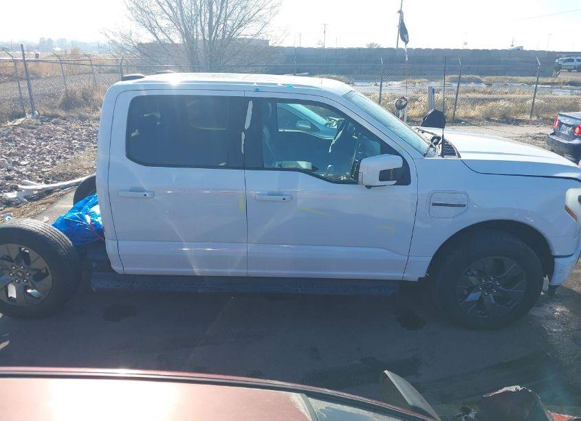 Photo 13 of 2023 Ford F-150 LIGHTNING LARIAT (VIN 1FTVW1EV1PWG26355)